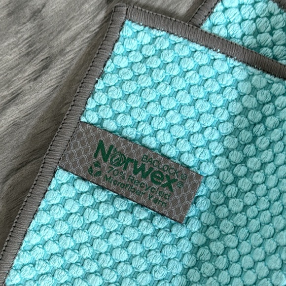 Norwex Tiffany Blue Green Color Multi Purpose Cleaning Cloth - Picture 4 of 4